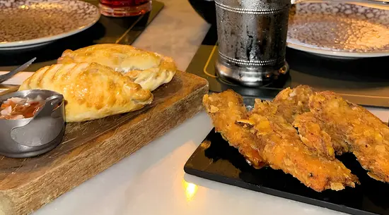 Moby Dick Pub & Grill