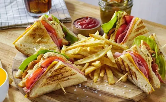 Cafetería Pizzería Yumerino