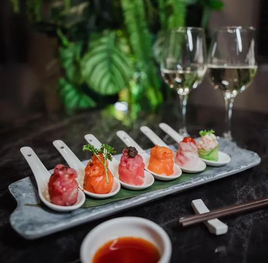 MŪN Sushi Lab