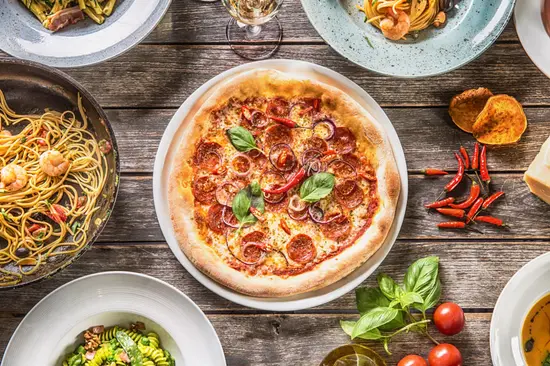 Ikos Lounge & Bistro