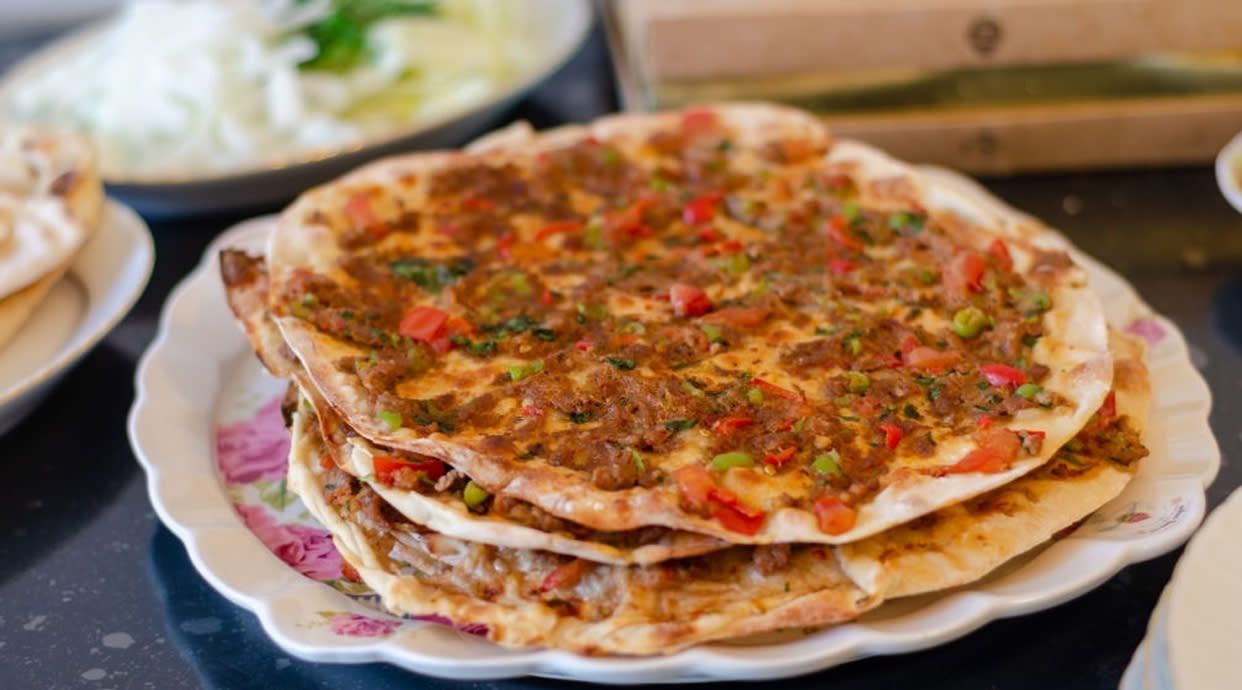 Isturk Kebab & Pizza