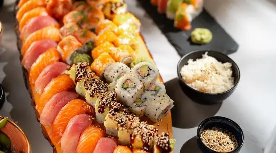 SHANGHAI Asian food & Sushi