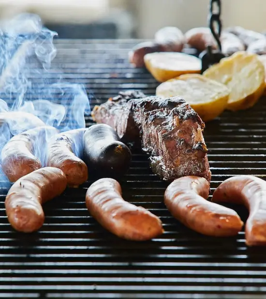 Restaurante Club Nàutic / Mira Vós