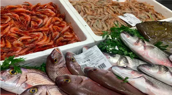 PESCADERIA FREIDURIA PUESTO 16