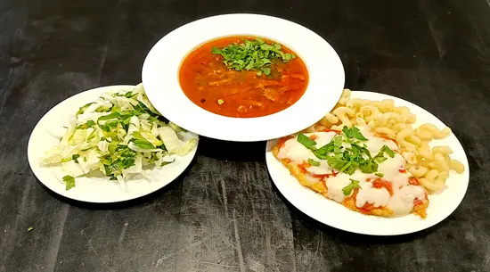 Yidalnia na Tilhy / Їдальня на Тільги