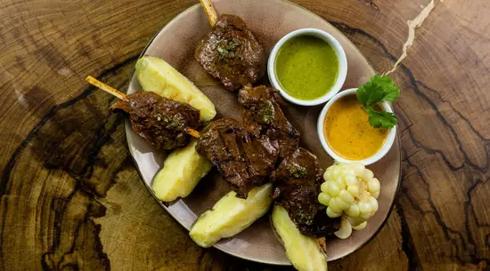 Rinconcito Peruano Con Brasas