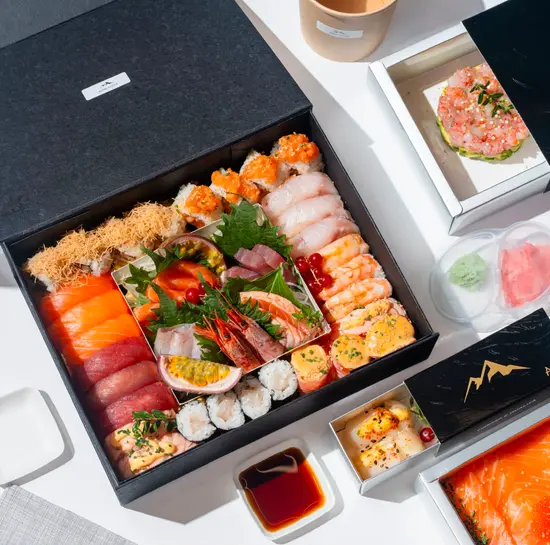 AOYA SUSHI BOUTIQUE