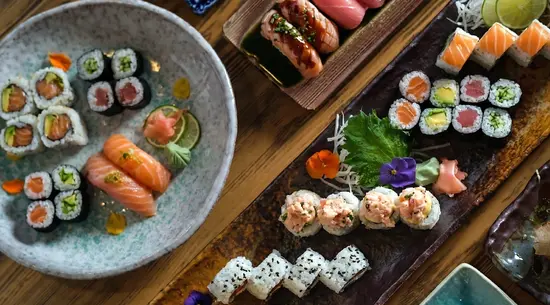 Tropikal Luxury Sushi