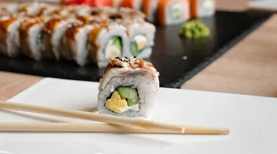 Xin Noodle & sushi bar