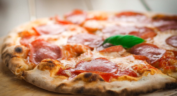 PIZZA A SPICCHI FORNO A LEGNA PIZZA E KEBAB