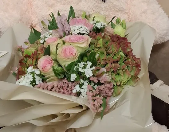 Rosa Manzone Flower Design Fiori