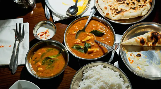 Tohfa Restaurant and Bar