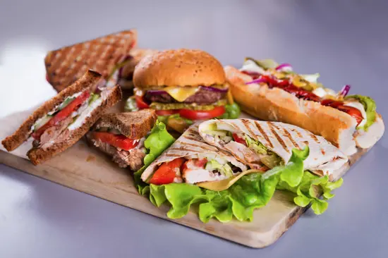 Shaorma & Grill food pe carbuni Pan Rusovan