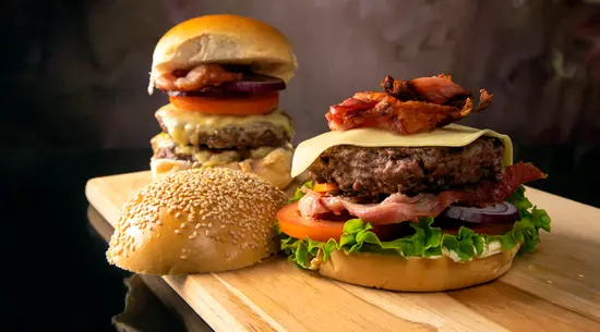 Hogan's Live Music, Sports Bar & Restaurant