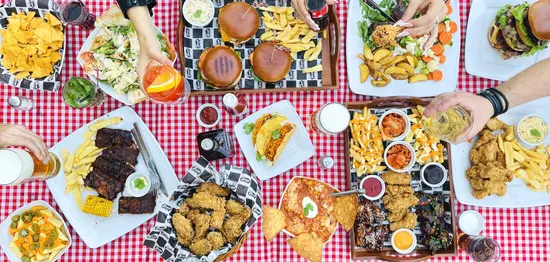 7 Street - Bar & Grill