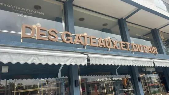 Des Gâteaux et Du Pain