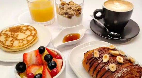 Breakfast by Cocciuto