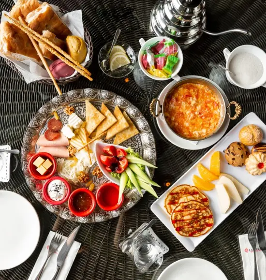 JOUM'ART BREAKFAST