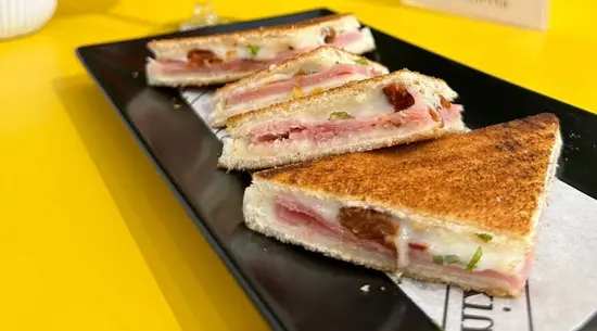 La Bikineria Illa Diagonal