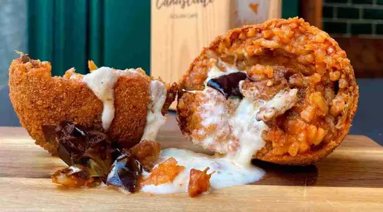 Canusciuti Sicilian Cafè