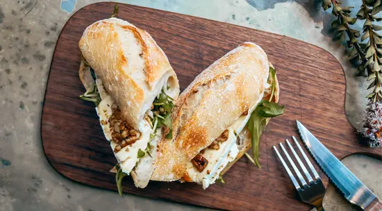 Bratwurst & Sándwich Palma