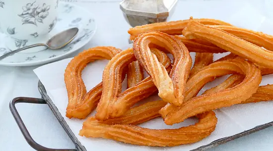 ¡A Desayunar Churros!