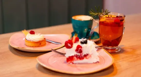 Nomo Cake&Cafe Brekfast/Brunch