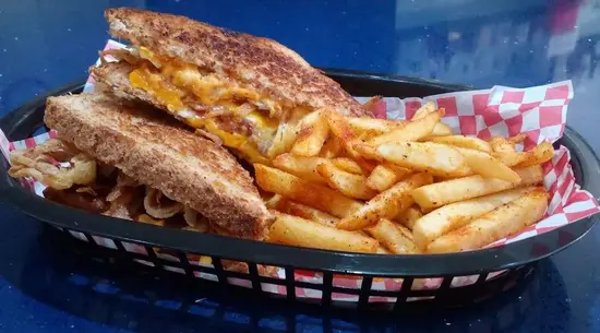 The Pit Ribs & Wings