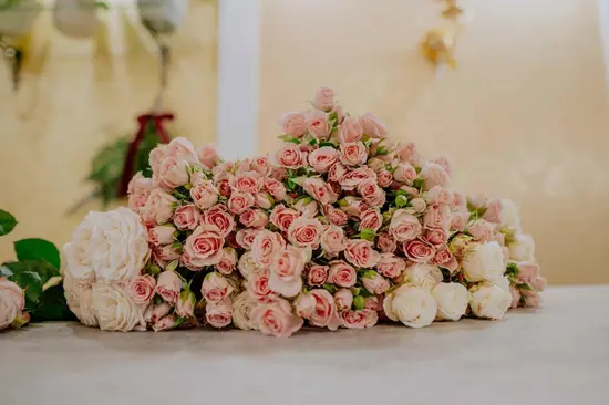 BRIGHT FLOWERS