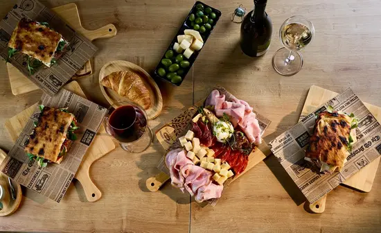 RICCO – Speciality Coffee, Panini & Drinks