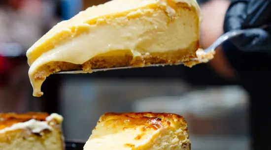 Saque Cakes