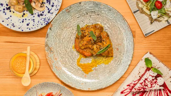 La Oficina Casual Food