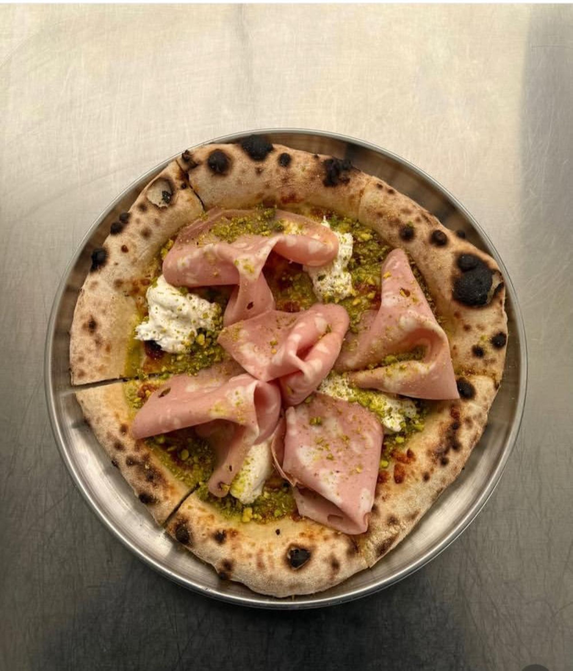 TONIS PIZZA