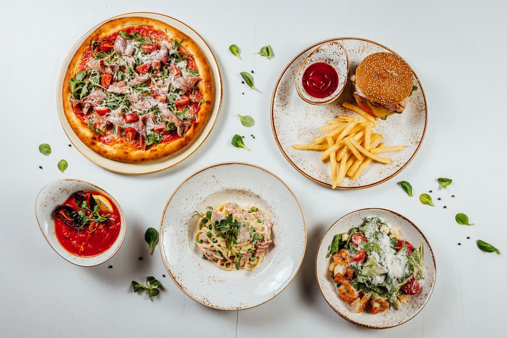 Intim pizza, pasta & burger