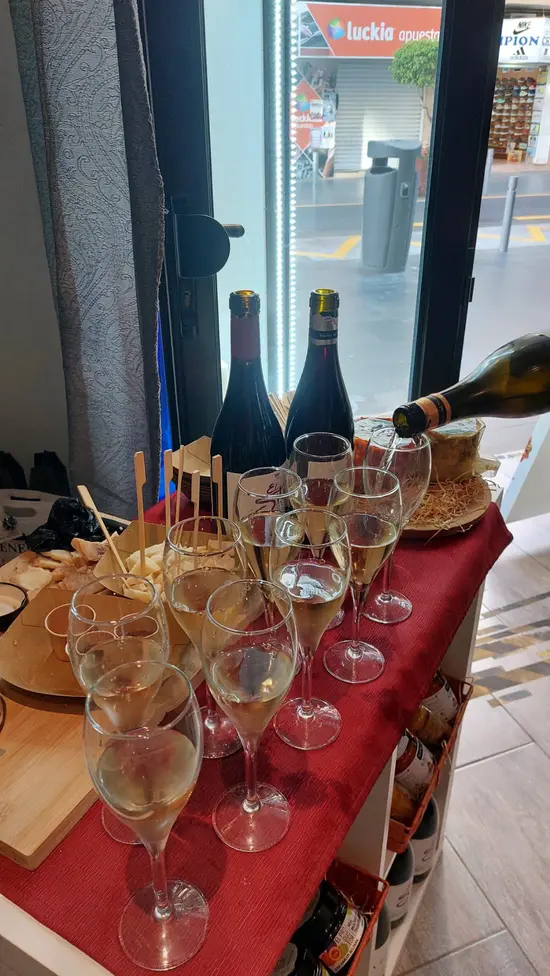 Vino A Granel Y Mas De Tenerife