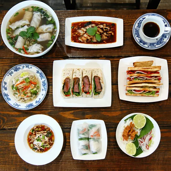 Hello PHỞ Restaurant