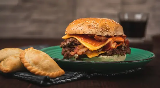 Entre corte Grill House