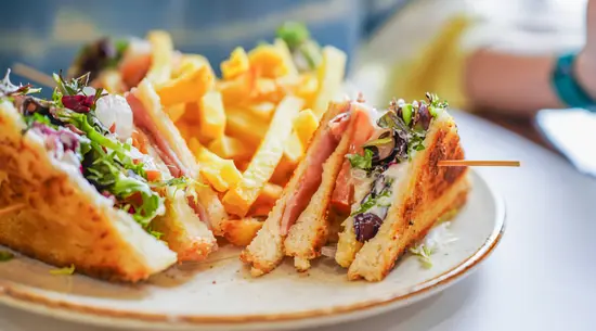 BAR CAFETERÍA ALESSANDRA