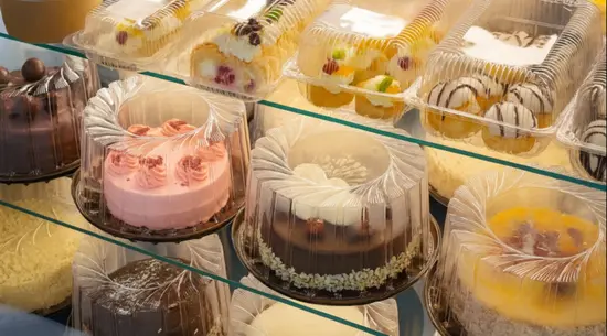 Кондитерський магазин “Болгарія”