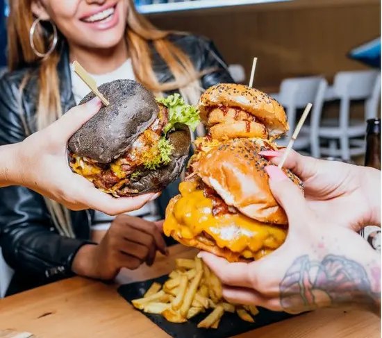 La Taberna BurgerArt Telde