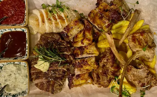 TATSIA simeina restoratsiia / ТАЦЯ сімейна ресторація