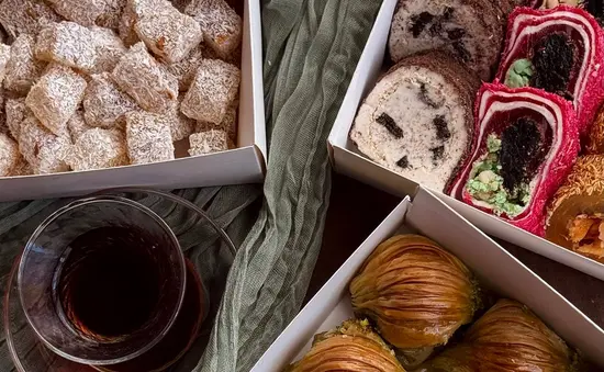 MONDAY coffee&bakery