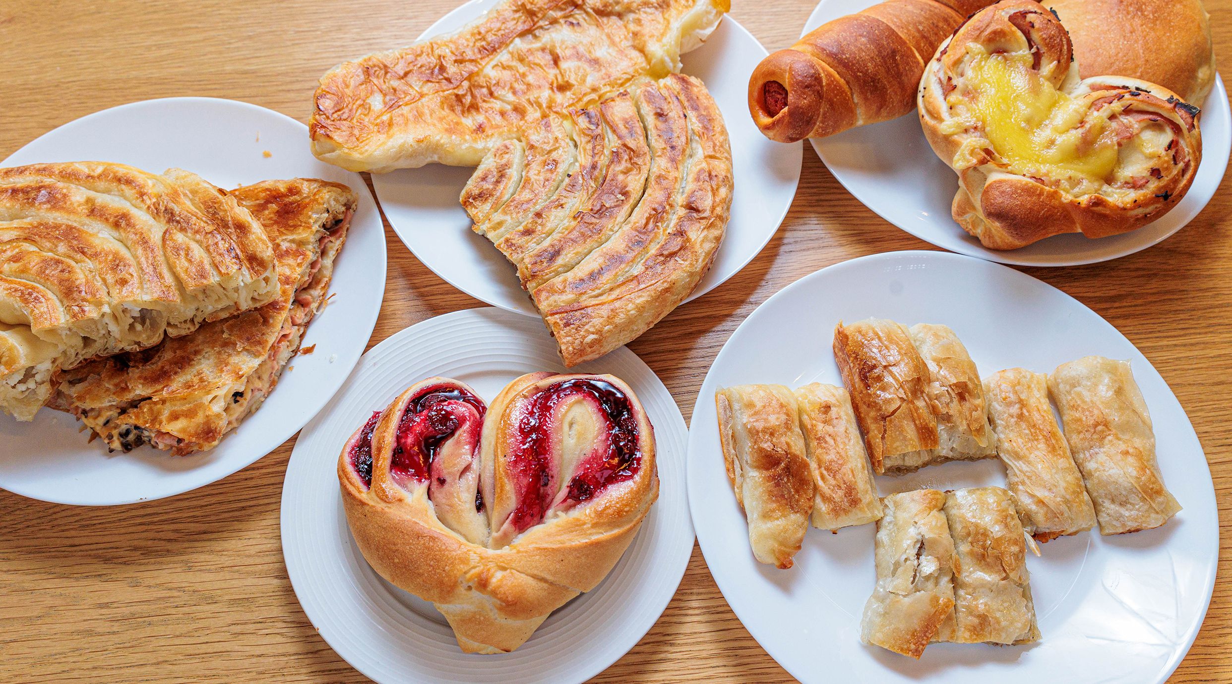 Burek i Pite NS