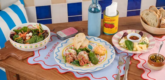Хвиляста pasta bar