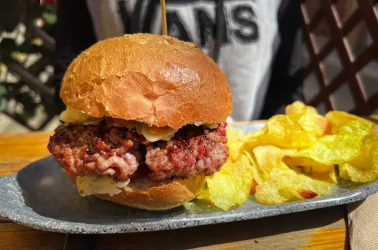 Hamburguesería Alta Burg