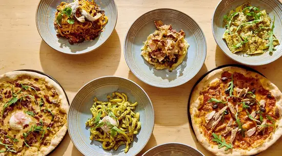 La Mafia Se Sienta A La Mesa