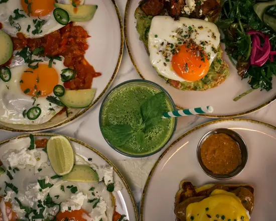Velvet Brunch • Brunch & Coffee