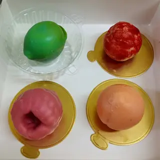 Кутия с 4бр мусови десерти- лайм, праскова, малина, кайсия
