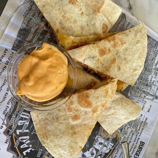 Quesadilla Chilindrina 4 Uds.