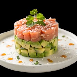 14.Tartar de salmón 1 pz.